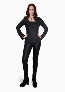 Sweter z dekoltem